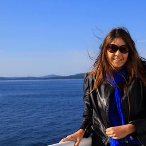 Meet your Posher, Lauri